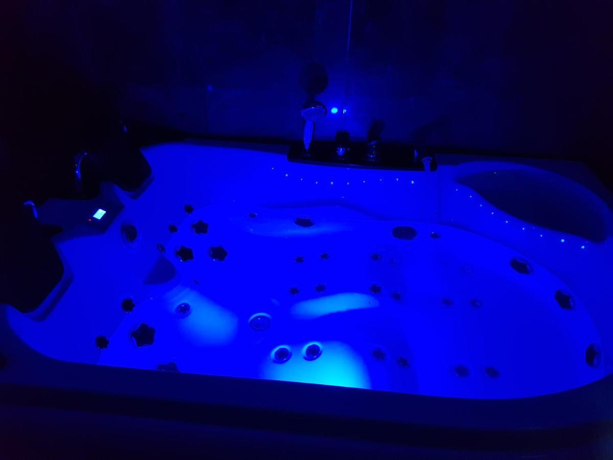 Lights Spa National Arena Mega Mall Monza Bukurešť Exteriér fotografie