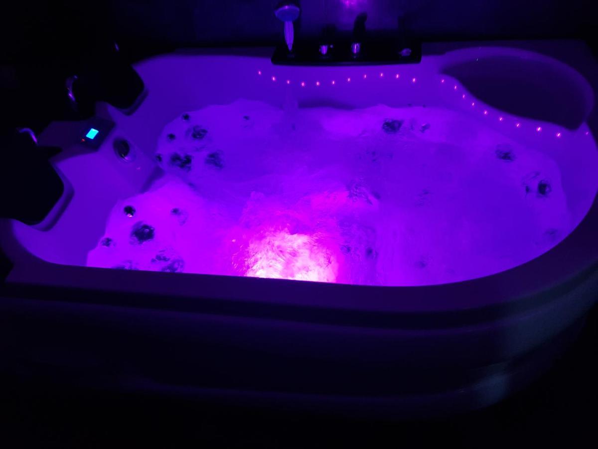 Lights Spa National Arena Mega Mall Monza Bukurešť Exteriér fotografie